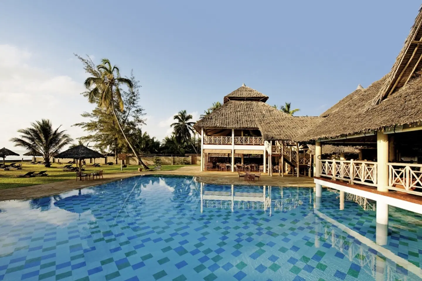 Neptune Palm Beach Resort OUTDOOR_POOL