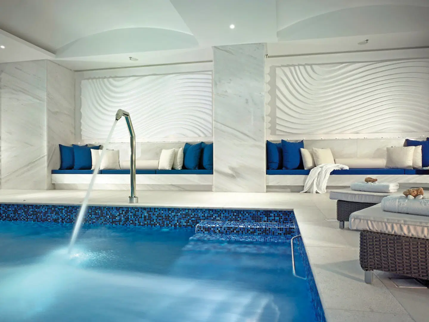 Petasos Beach Resort & Spa INDOOR_POOL
