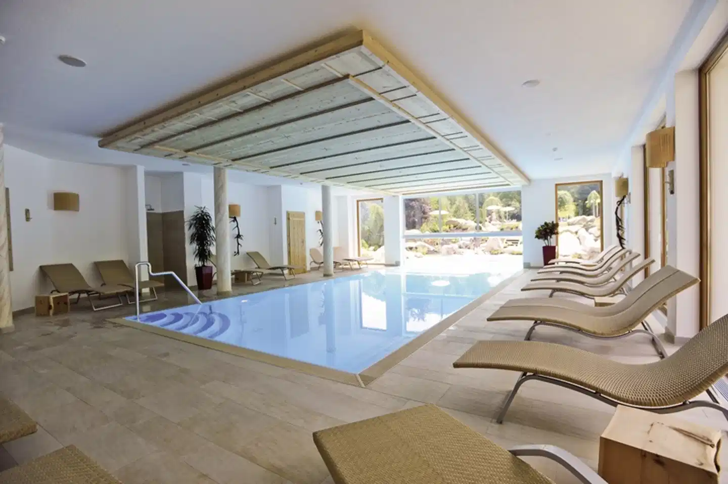 Natur & Wellnesshotel Höflehner Hallenbad