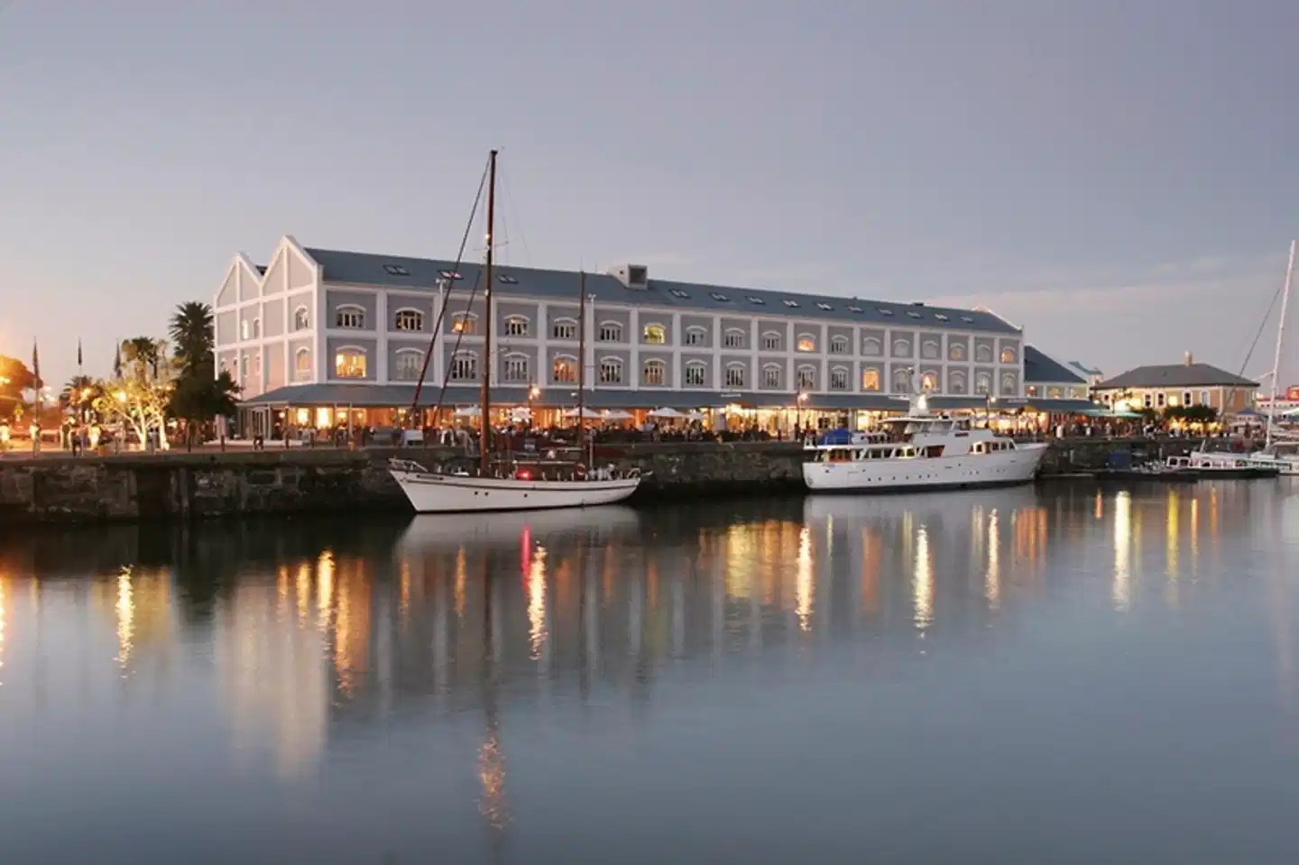 Onomo Inn On The Square Aussenansicht