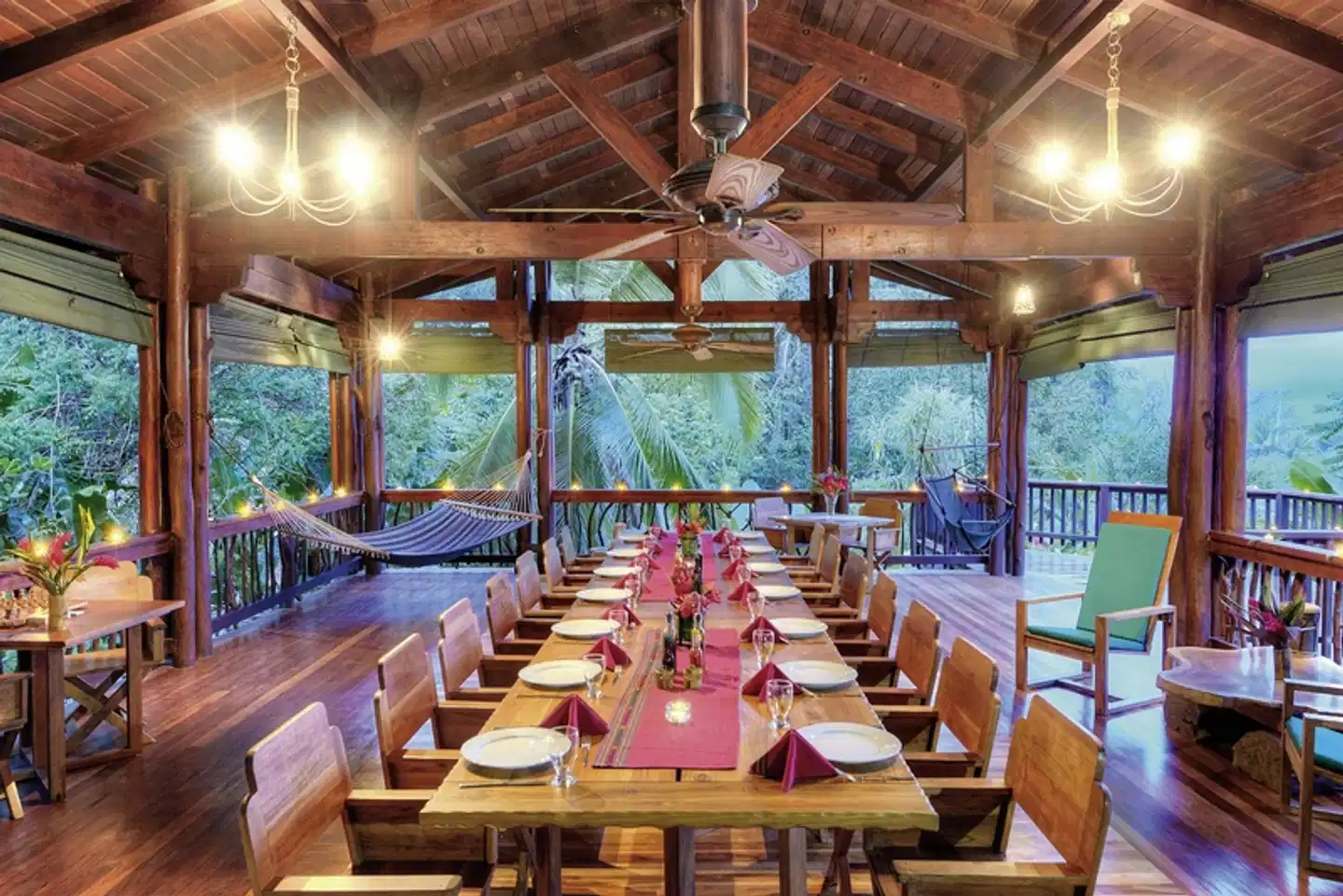 Playa Nicuesa Rainforest Lodge Restaurant