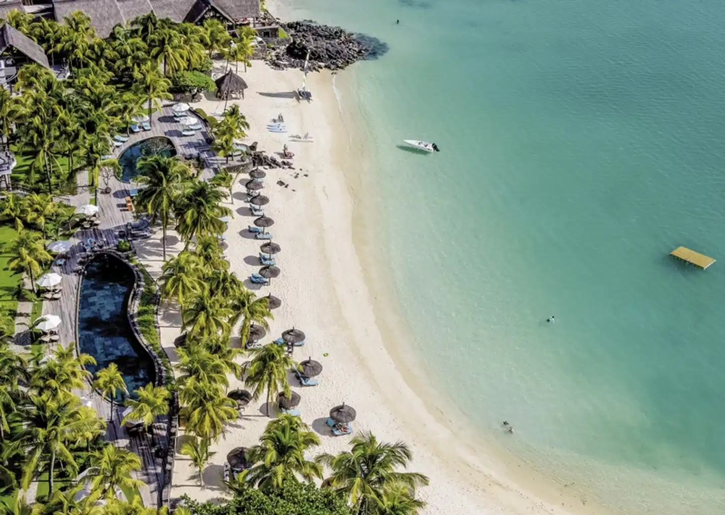 Royal Palm Beachcomber Luxury Strand