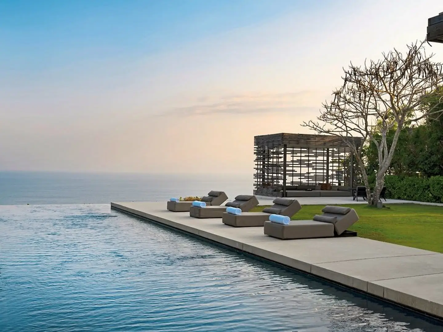 Alila Villas Uluwatu OUTDOOR_POOL