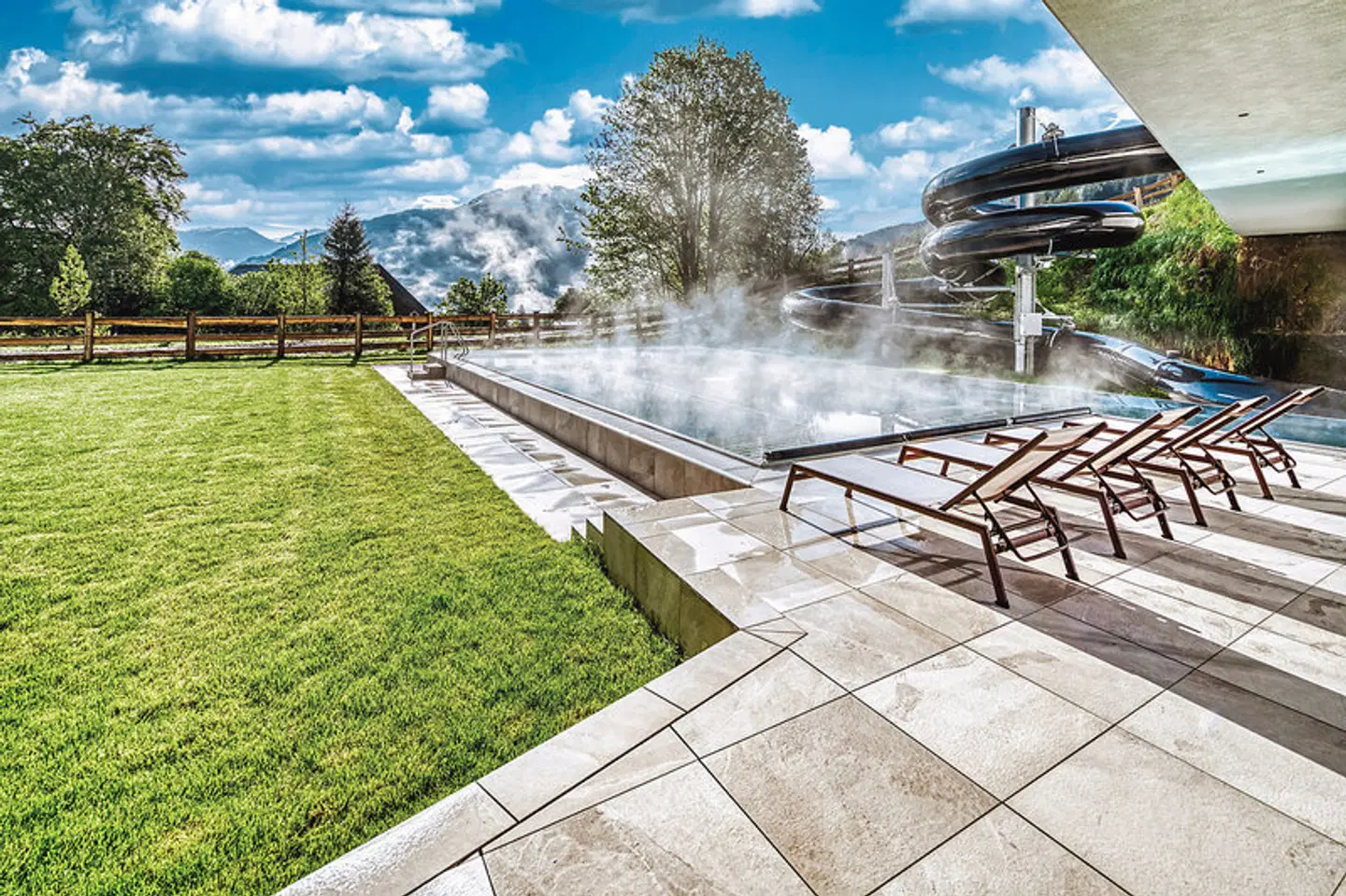 Falkensteiner Hotel Montafon Terrasse