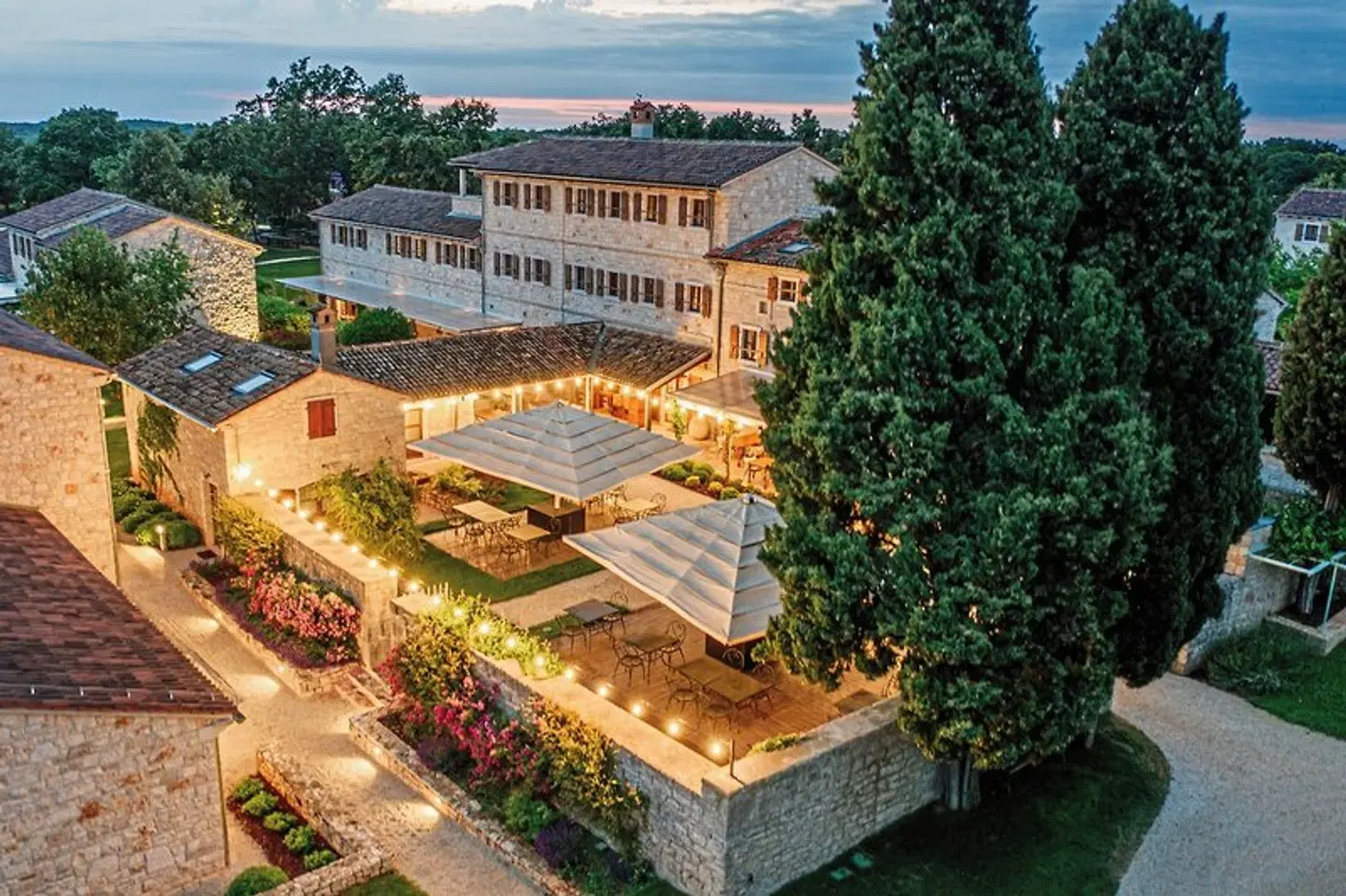 Meneghetti Wine Hotel & Winery EXTERIOR