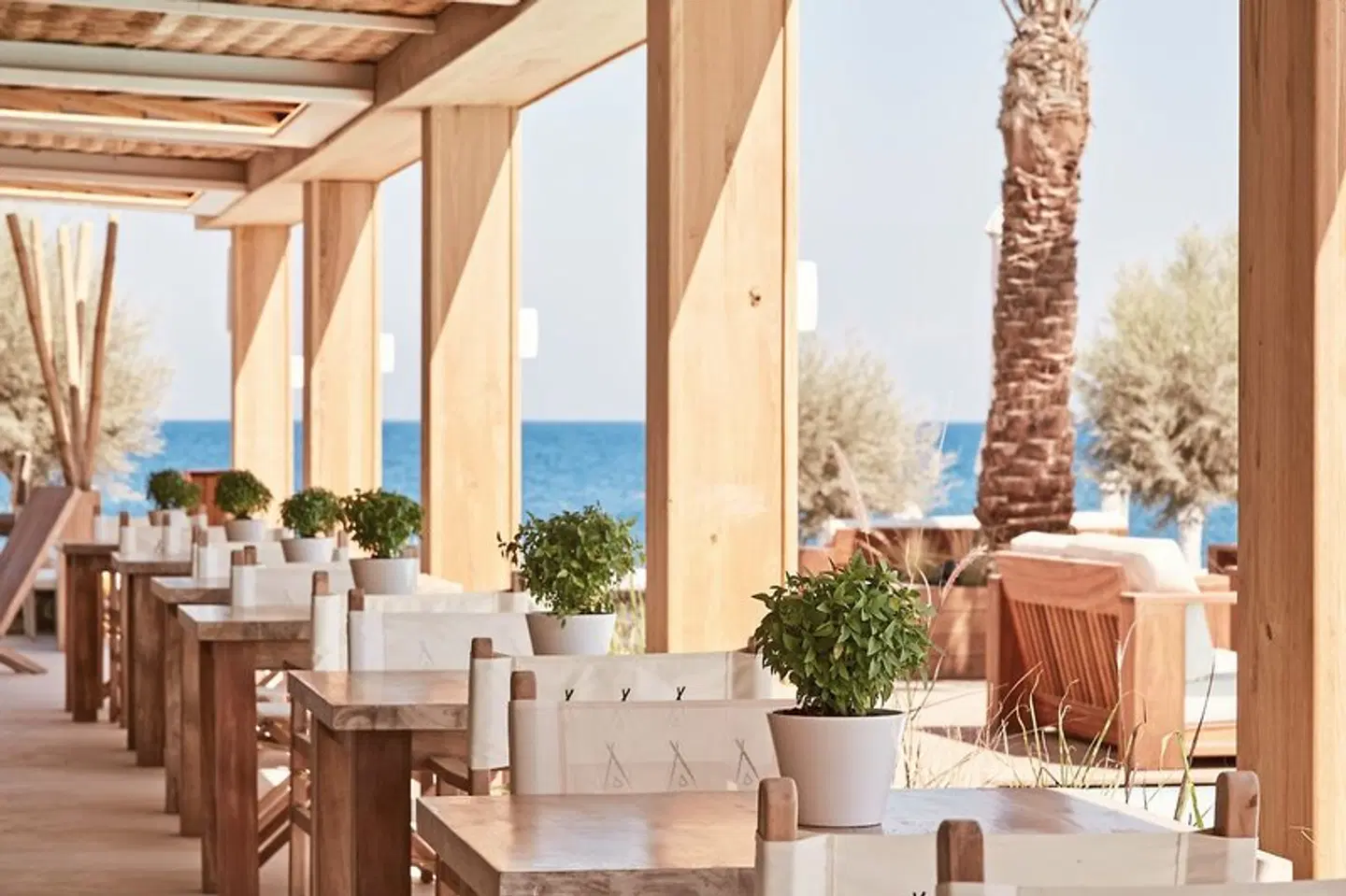 Nikki Beach Resort Santorini Terrasse