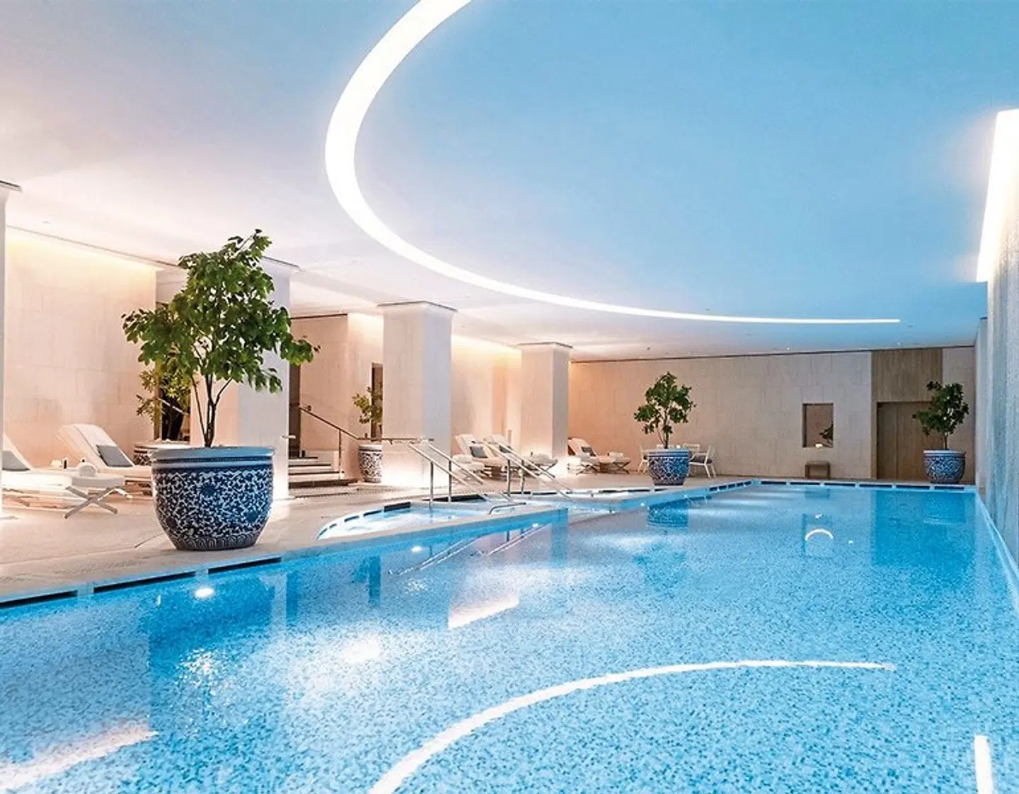 The Peninsula Paris Hallenbad