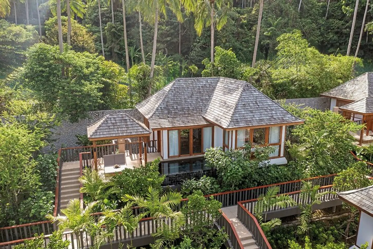 The Surin Phuket Garten