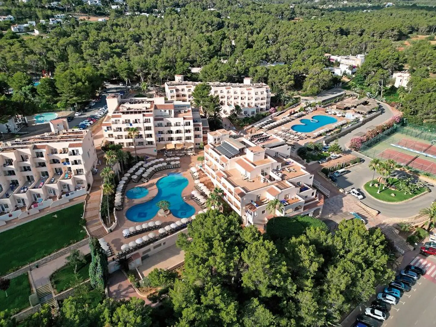 Invisa Cala Blanca EXTERIOR