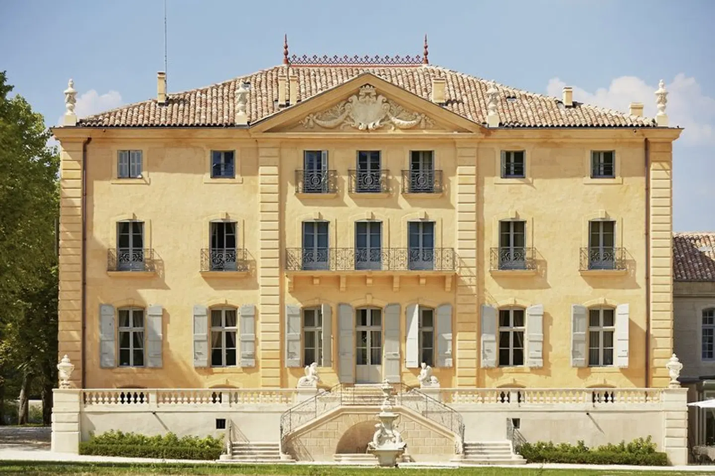 Château de Fonscolombe EXTERIOR