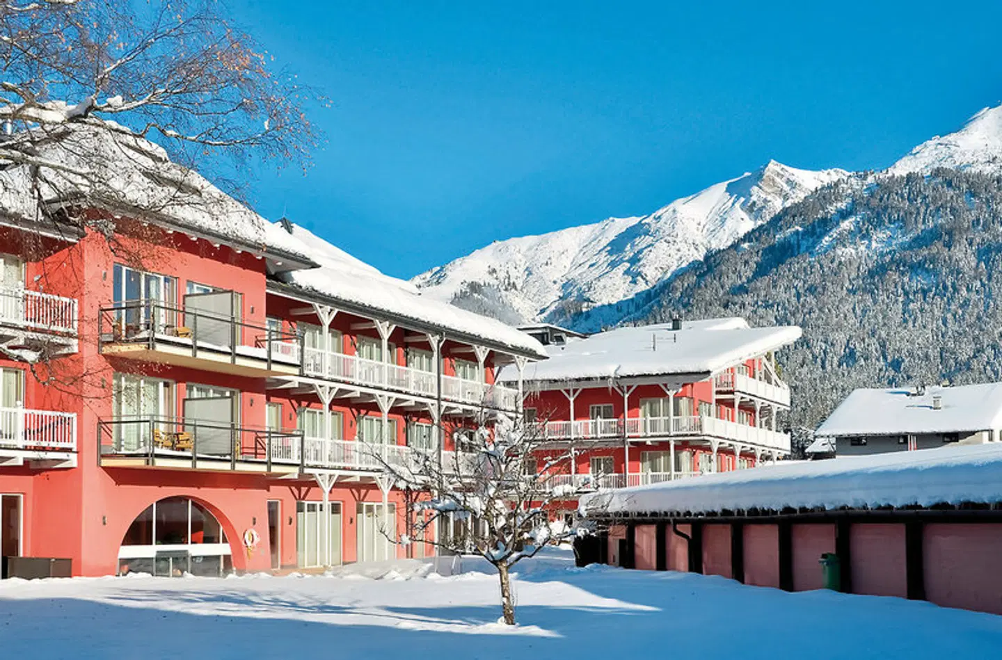 Das Hotel Eden EXTERIOR