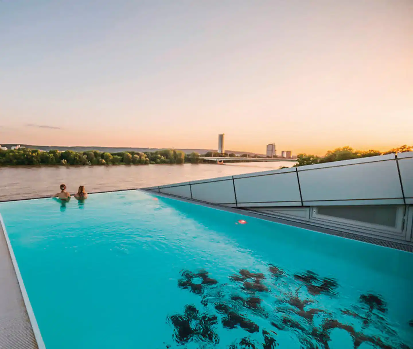 Kameha Grand Bonn Pool