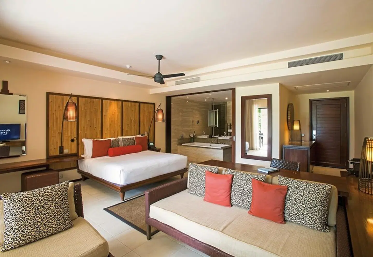 Constance Ephelia ROOM_EXAMPLE