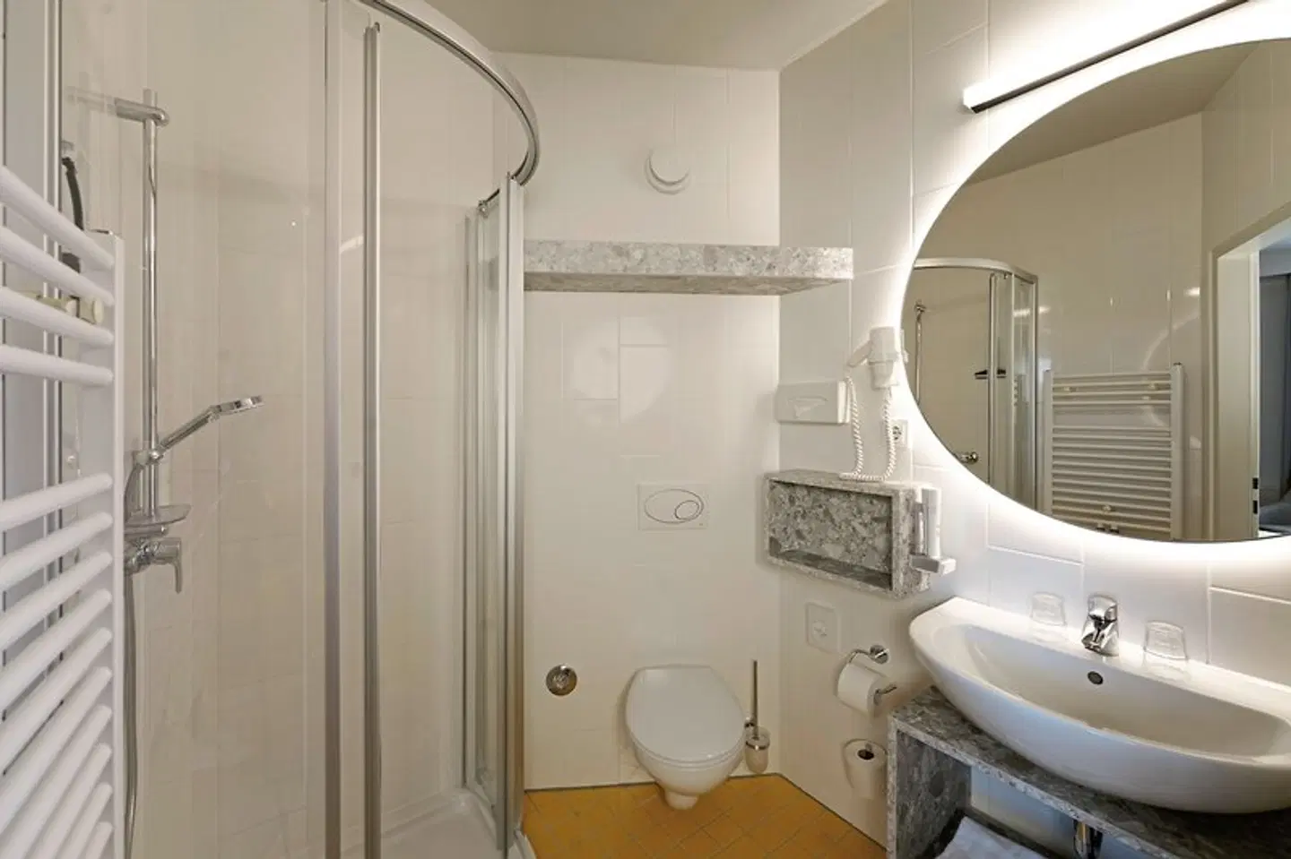 H2O Hotel-Therme-Resort Badezimmer