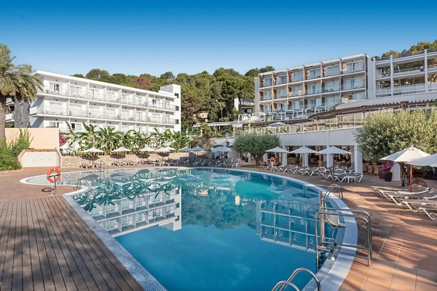Valentin Grand Park Suite Hotel OUTDOOR_POOL
