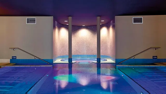 Oversum Hotel Hallenbad