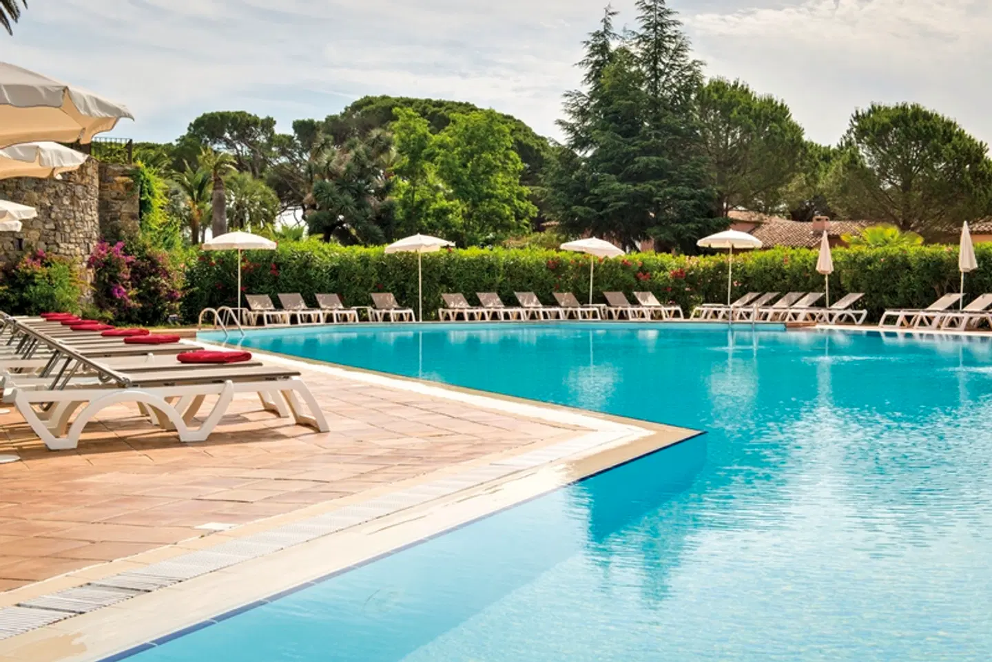Les Jardins de Sainte Maxime OUTDOOR_POOL