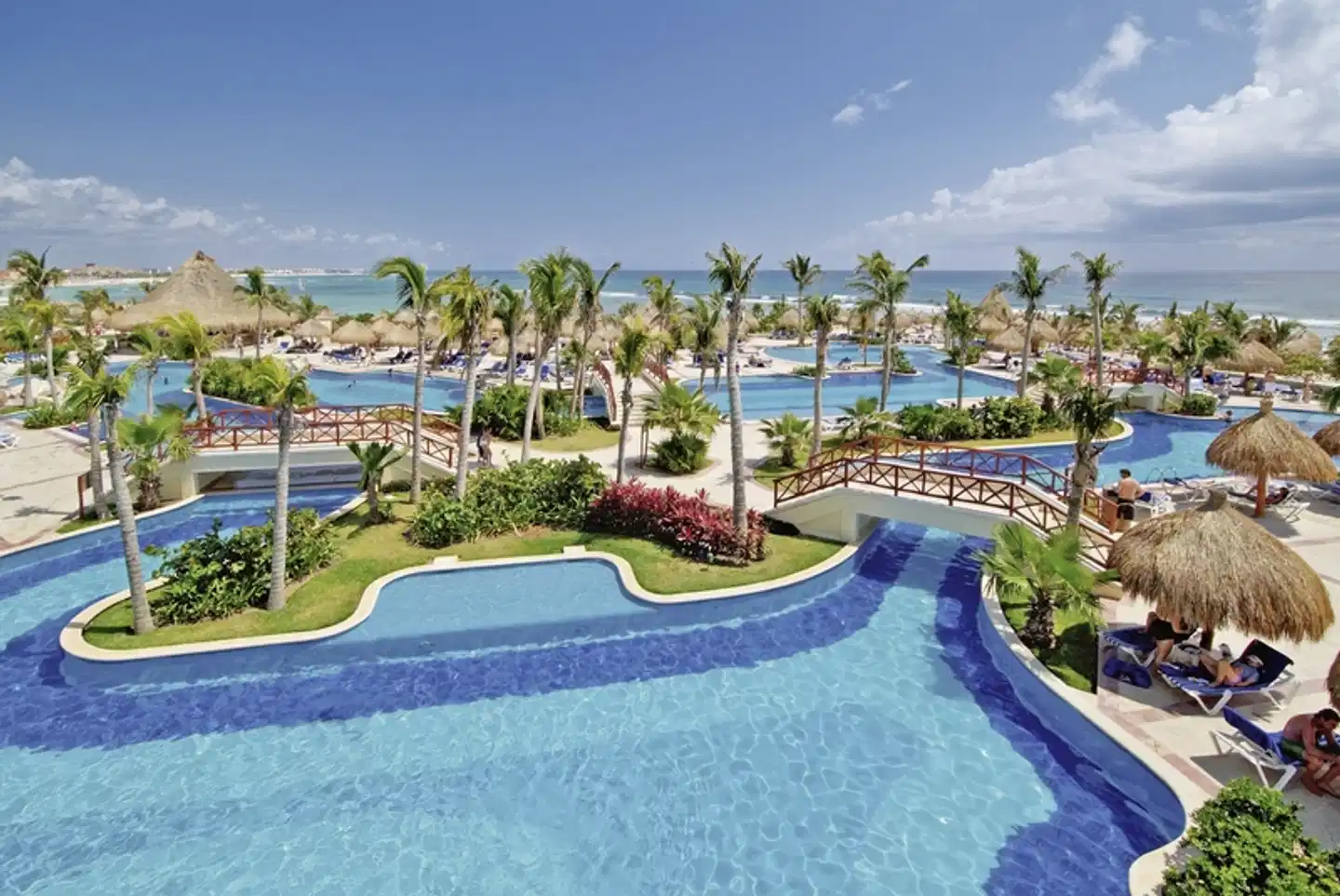 Bahia Principe Luxury Sian Ka'an Pool