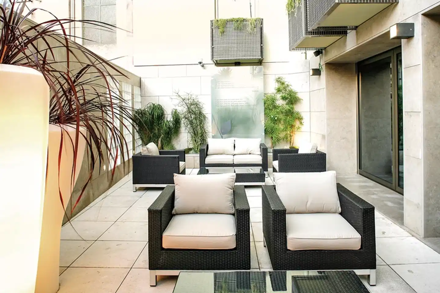 Neya Lisboa Lobby
