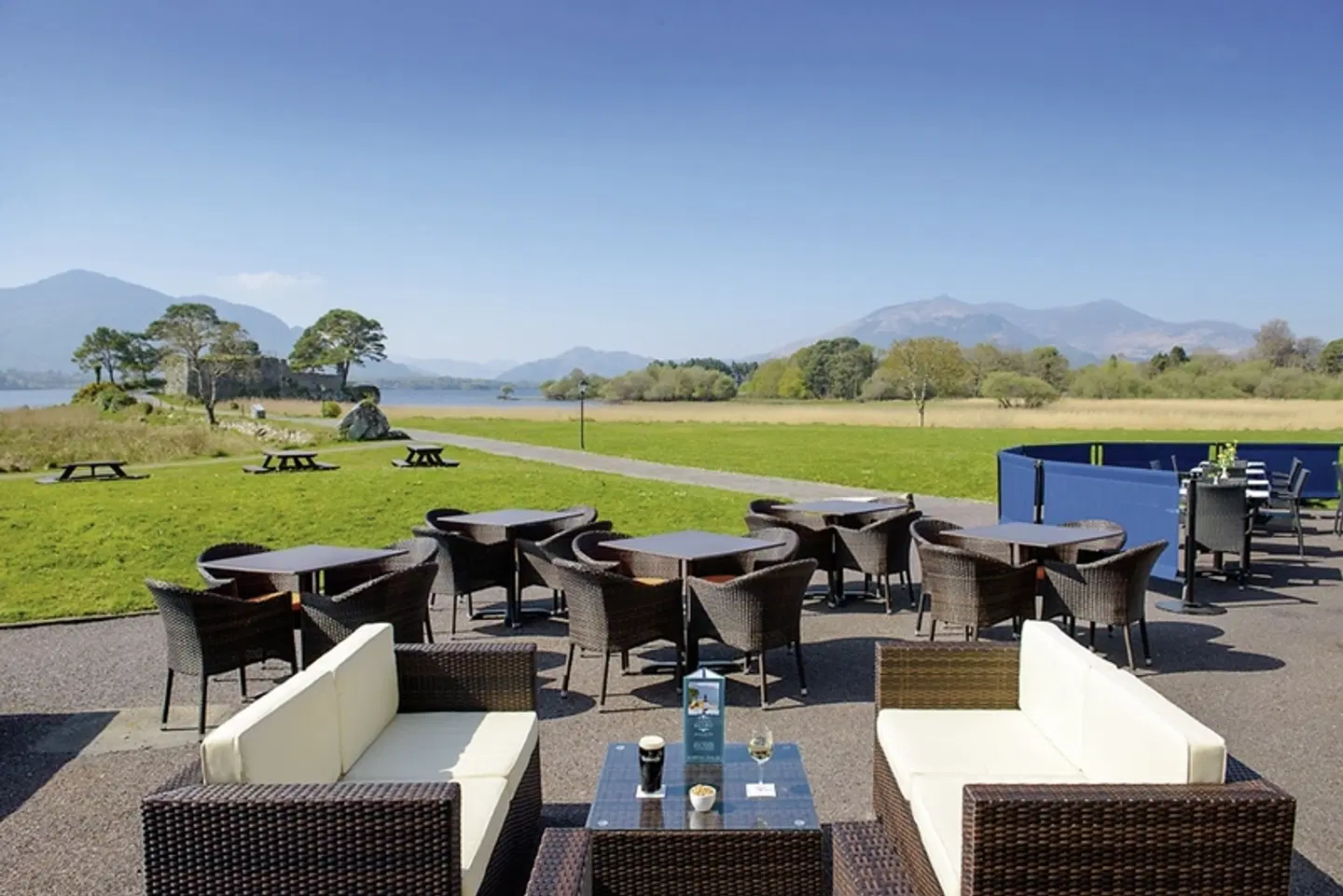 The Lake Hotel Terrasse