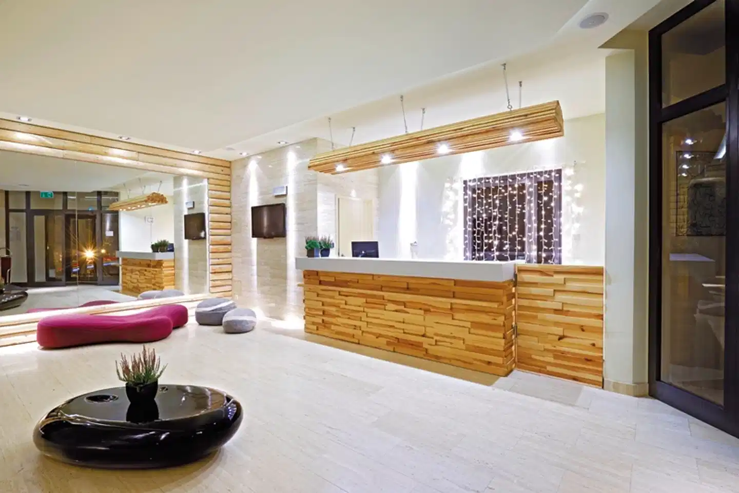 Cristal Resort Lobby