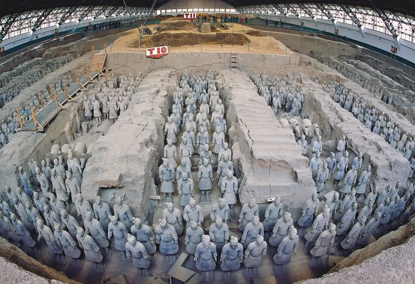 Per Bahn und Schiff durchs Reich der Mitte Landschaft