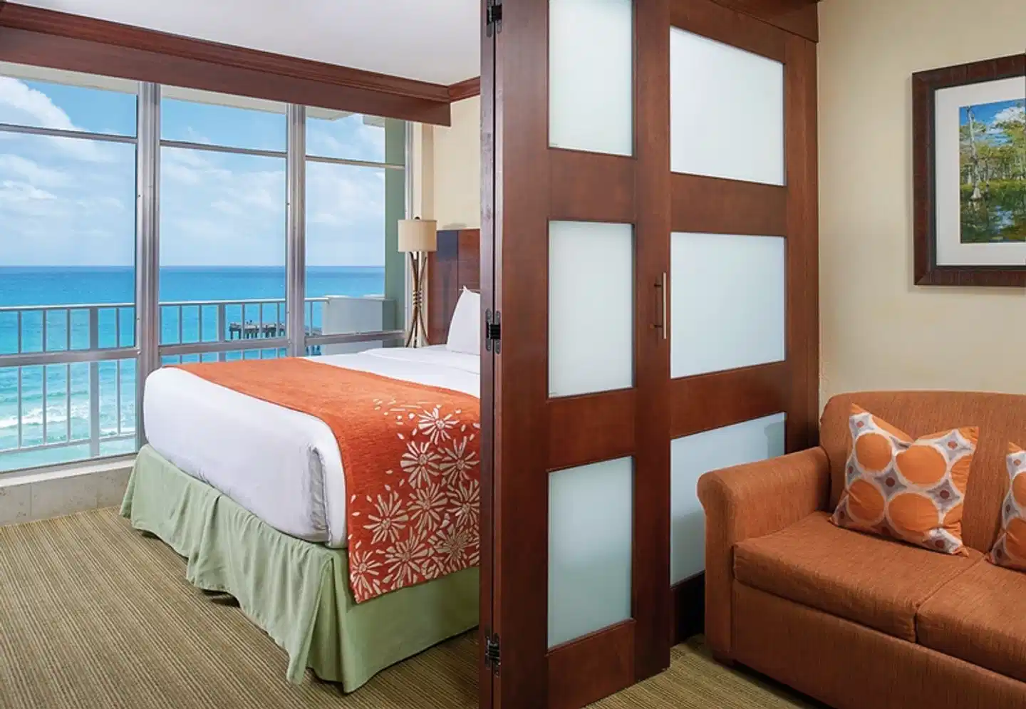 The Sunny, Curio Collection by Hilton Wohnbeispiel