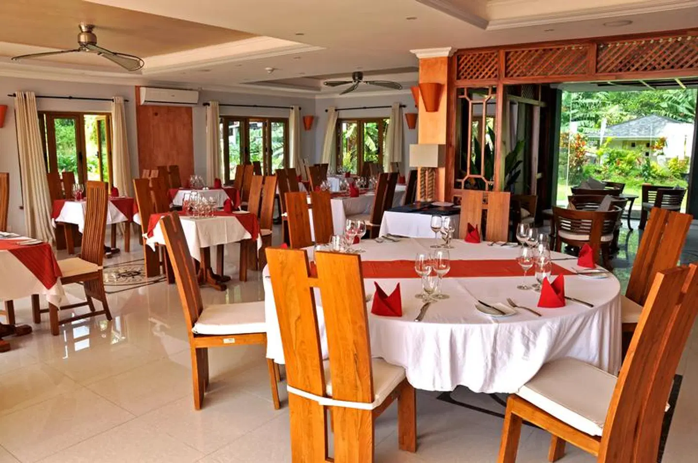 Crown Beach Restaurant