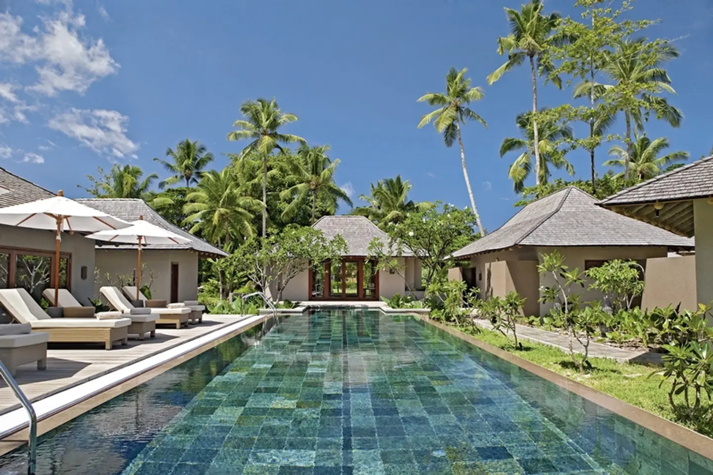 Constance Ephelia Resort OUTDOOR_POOL