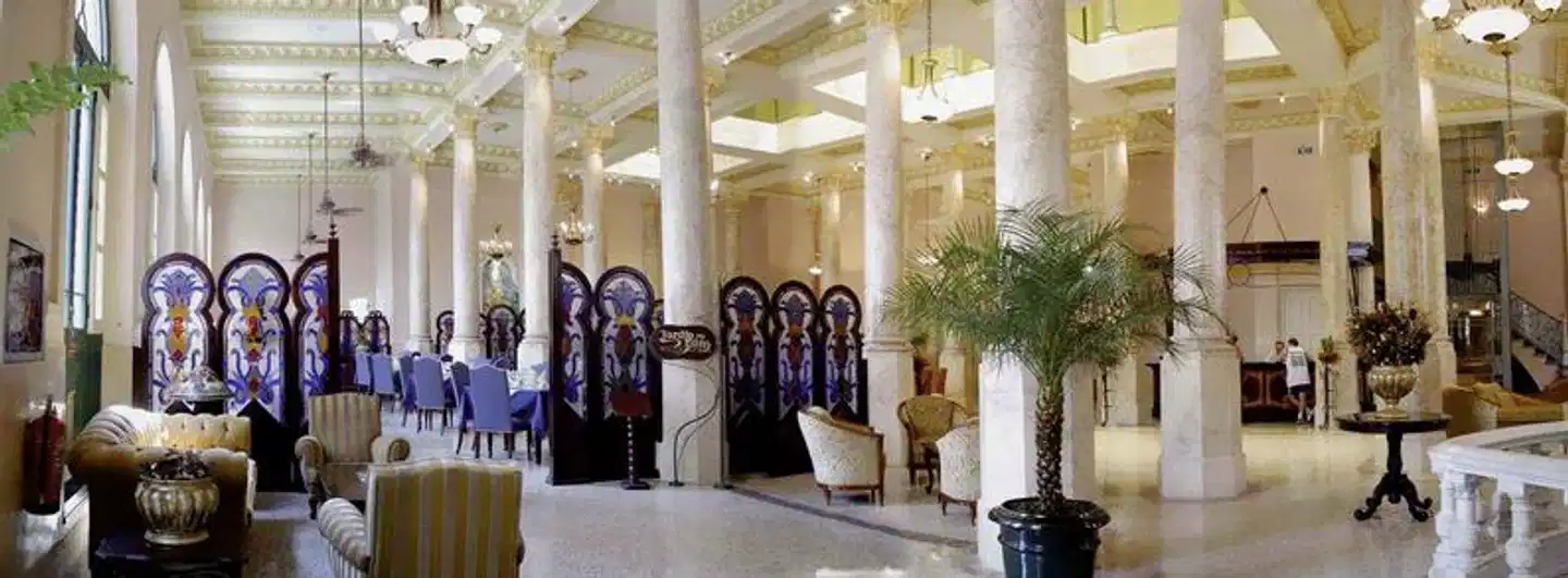Raquel Lobby