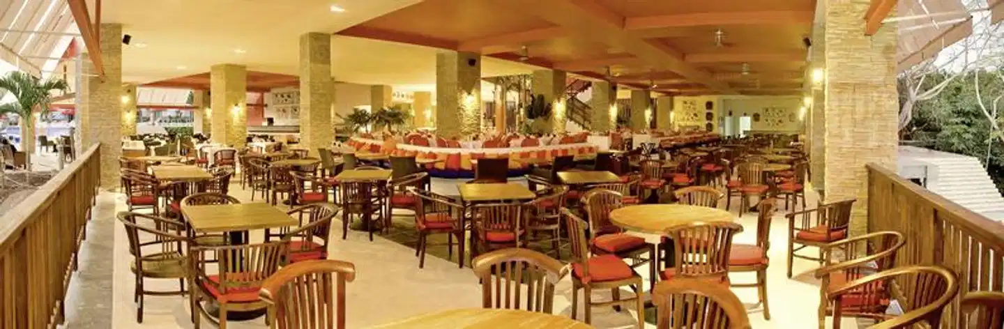 Decameron Barú Bar