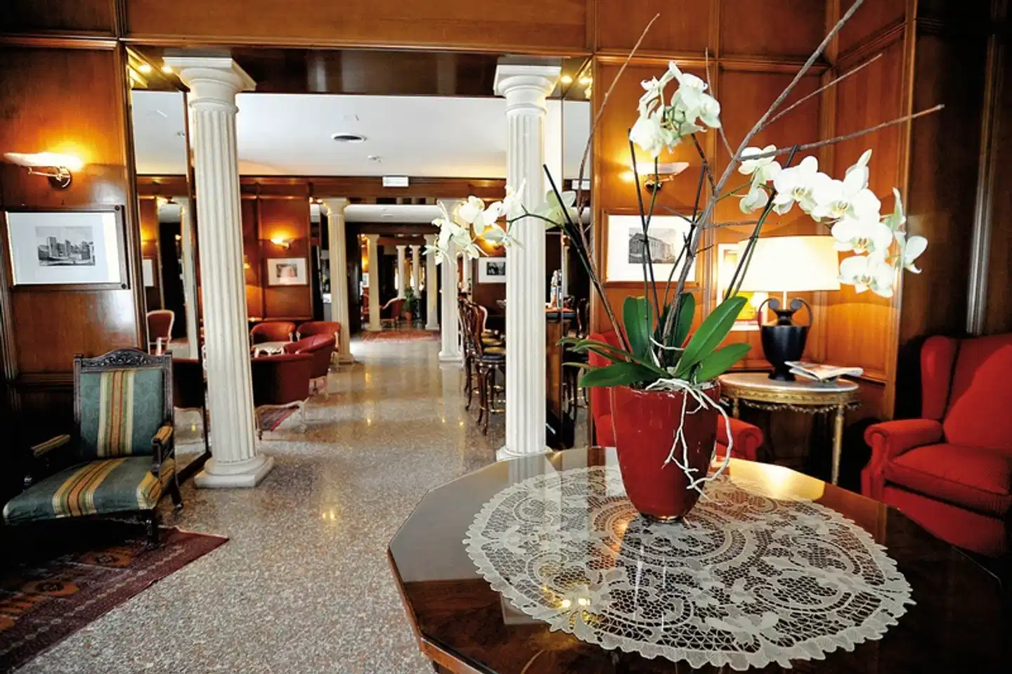 Hotel Colonna Palace Lobby