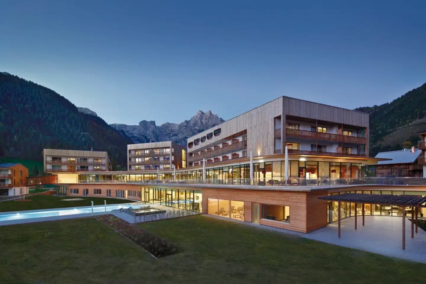 aja Bergresort Werfenweng Hotel Aussenansicht