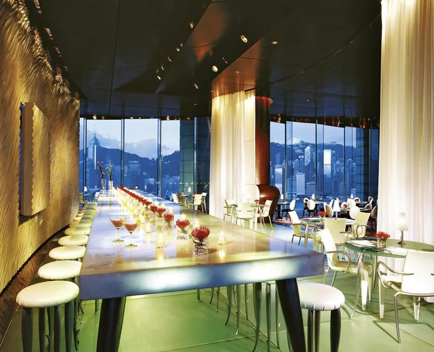 The Peninsula Hong Kong Bar