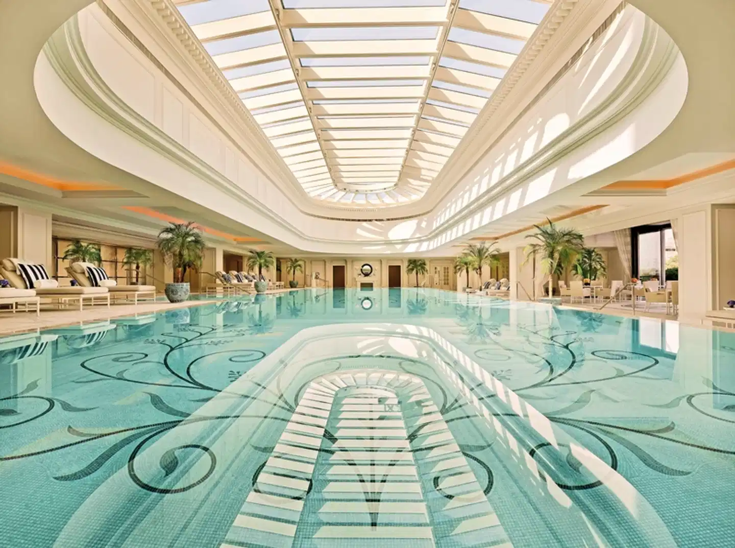 The Peninsula Shanghai Hallenbad