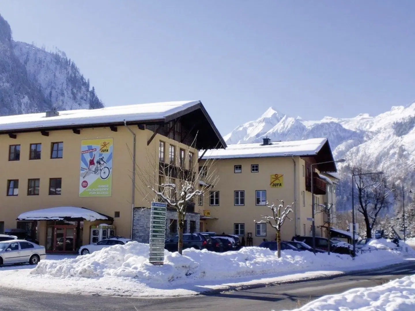 JUFA Hotel Kaprun EXTERIOR