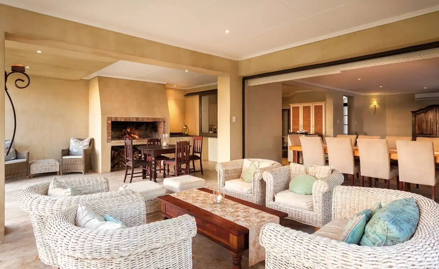 Supertubes Guest House Lobby
