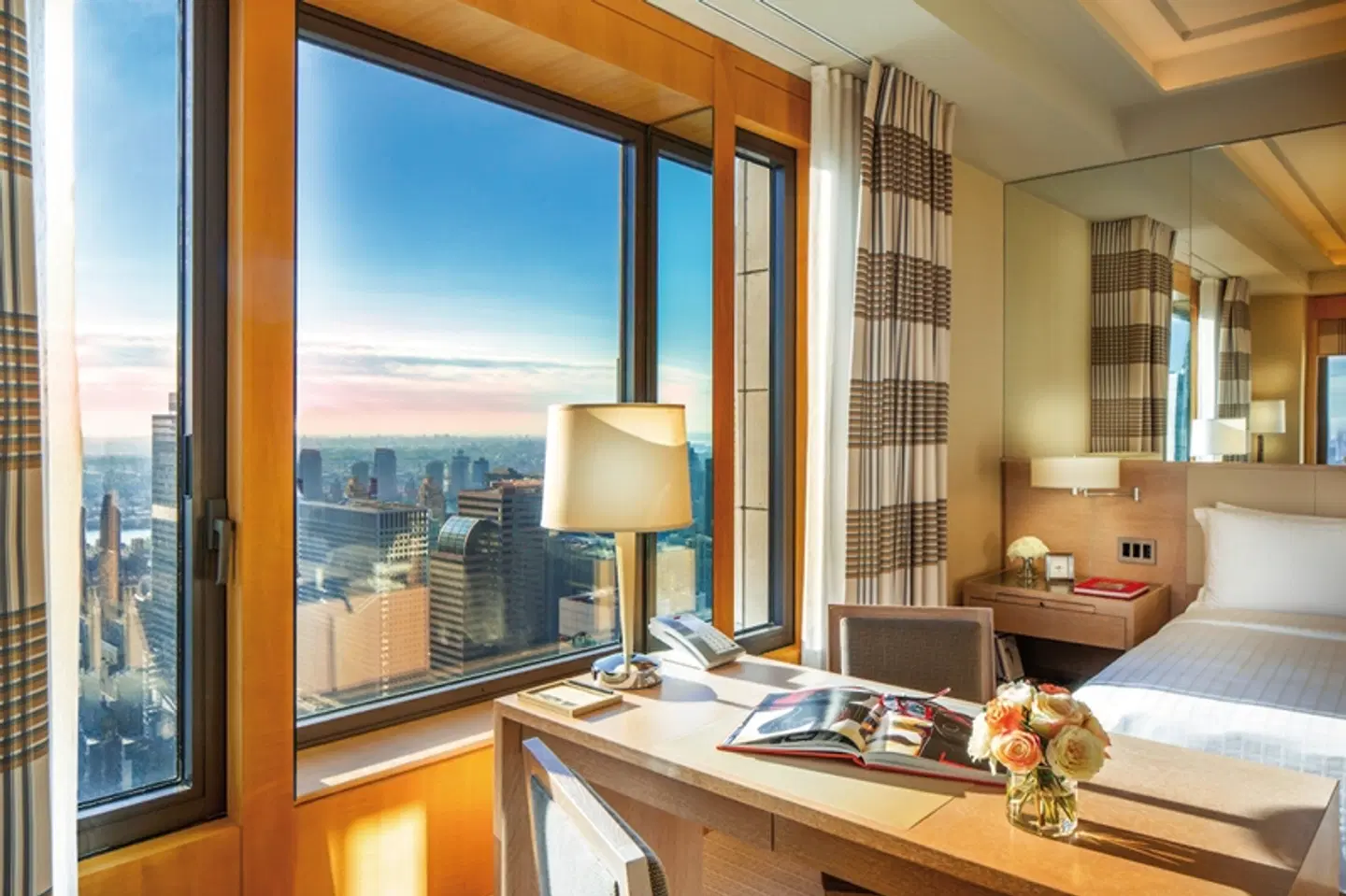 Four Seasons Hotel New York Restaurant