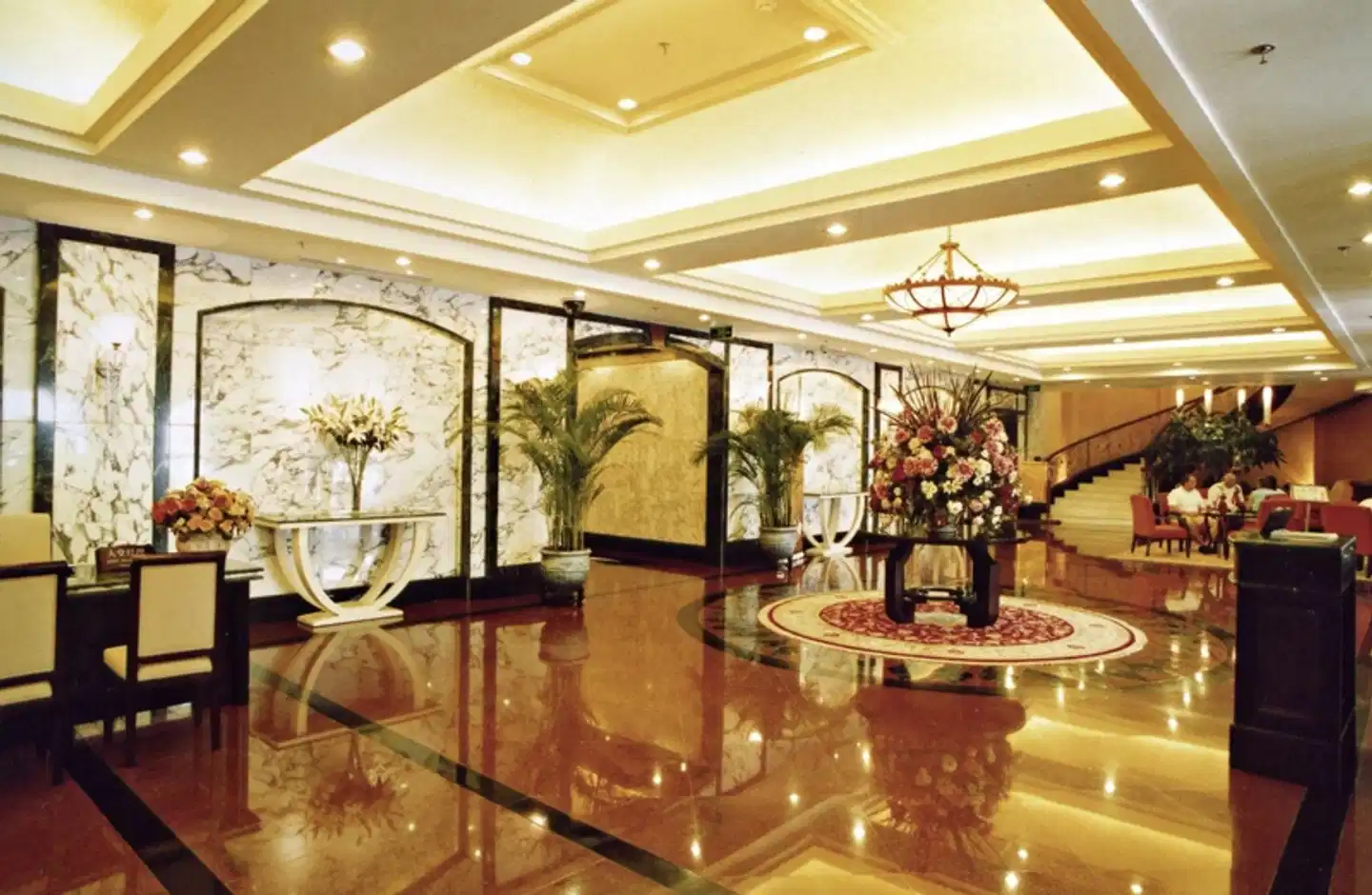 Dong Fang Hotel Lobby
