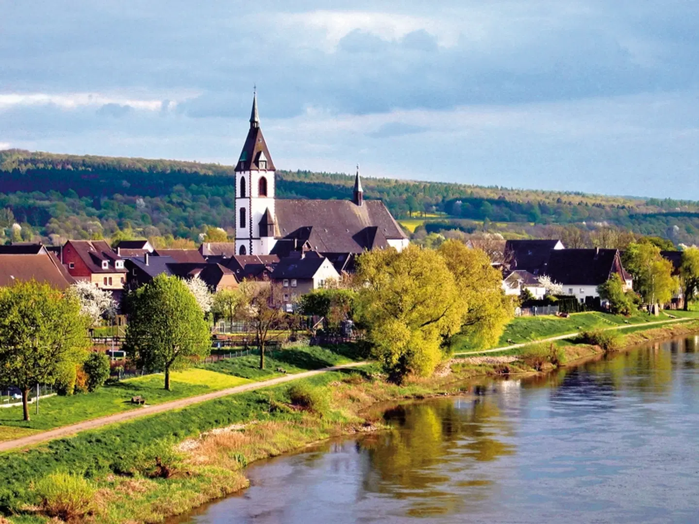Der Weserradweg LANDSCAPE