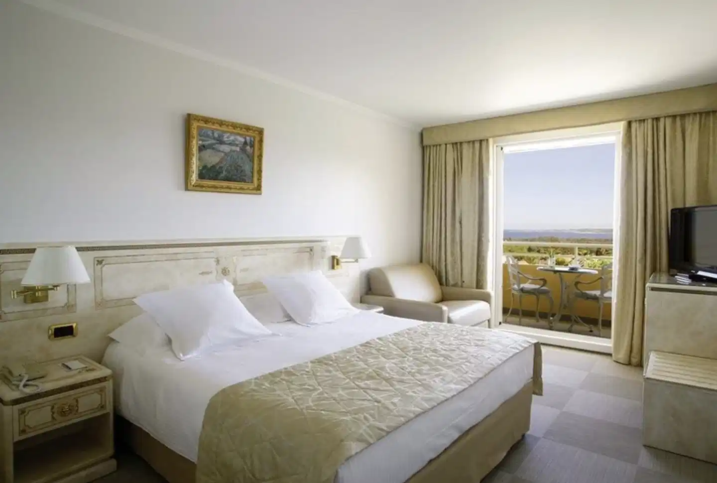 Hôtel Corsica & Serena Spa Wohnbeispiel
