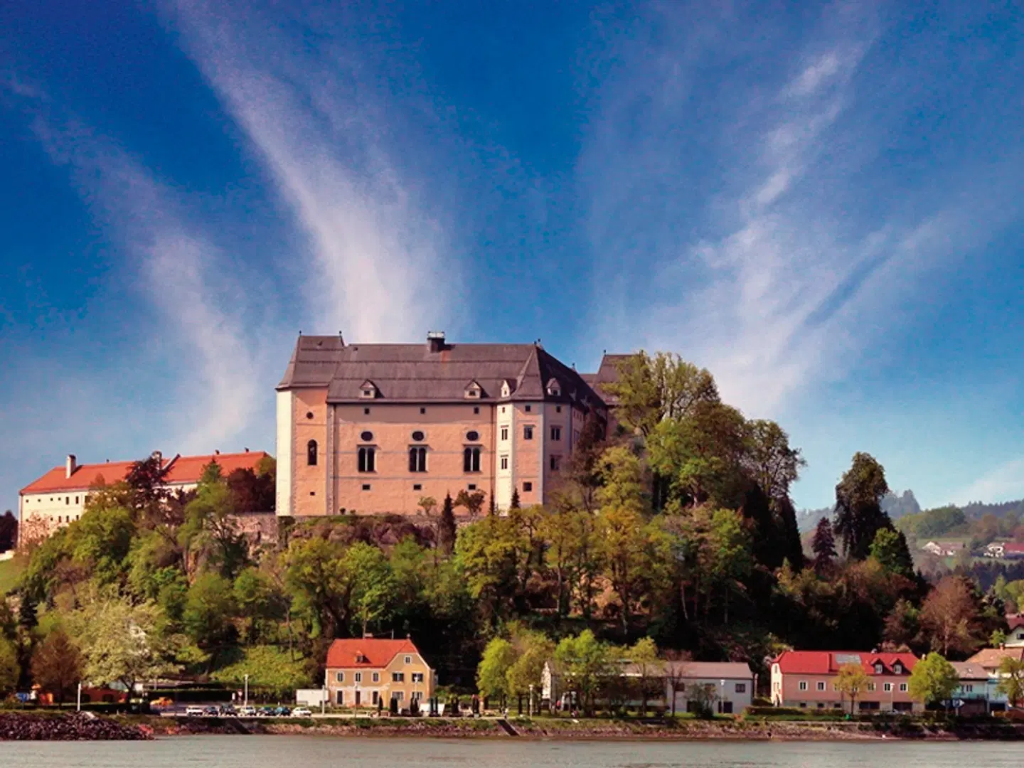 Donau-Radweg gemütlich entdecken EXTERIOR