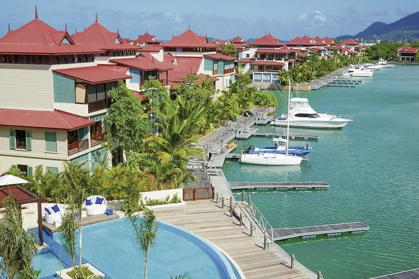 Eden Bleu Hotel EXTERIOR