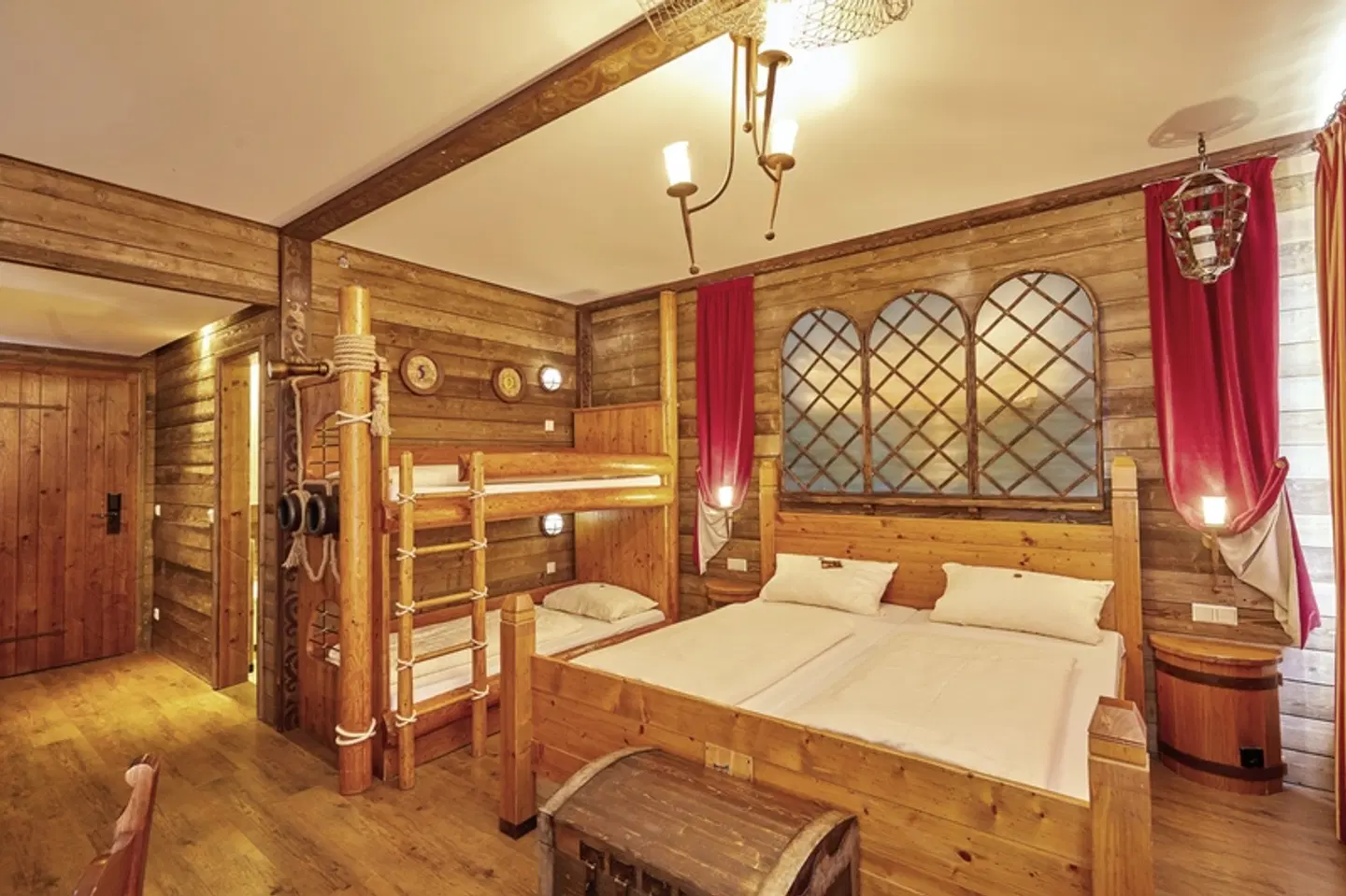 Heide Park Abenteuerhotel ROOM_EXAMPLE