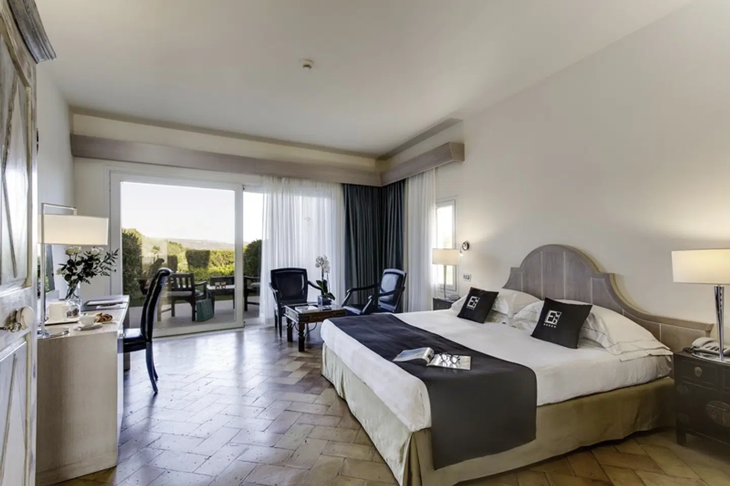 L'Ea Bianca Luxury Resort ROOM_EXAMPLE