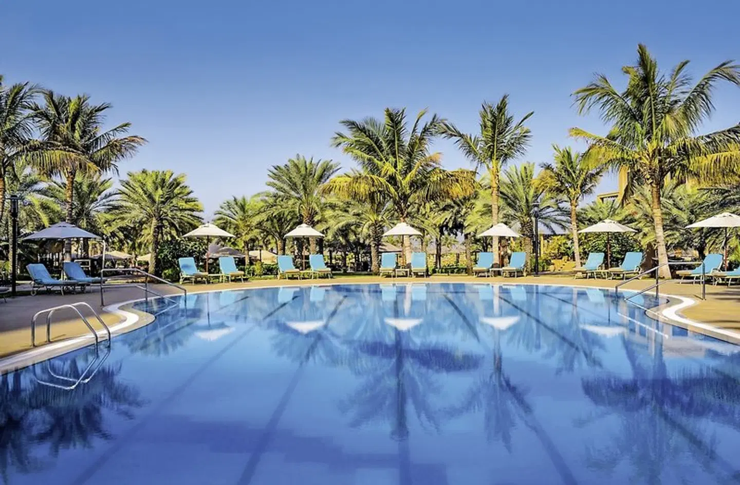 Le Royal Méridien Beach Resort & Spa Dubai OUTDOOR_POOL