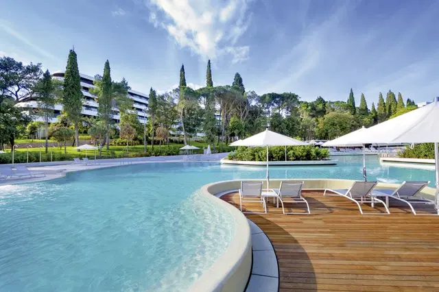 Hotel Lone OUTDOOR_POOL