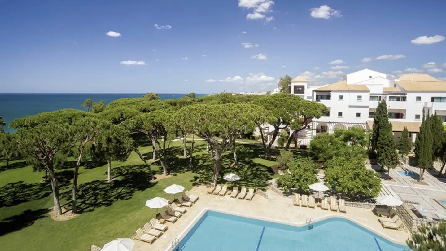 Pine Cliffs Hotel, a Luxury Collection Resort Pool