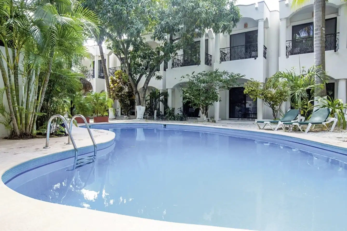 Hacienda Paradise Pool