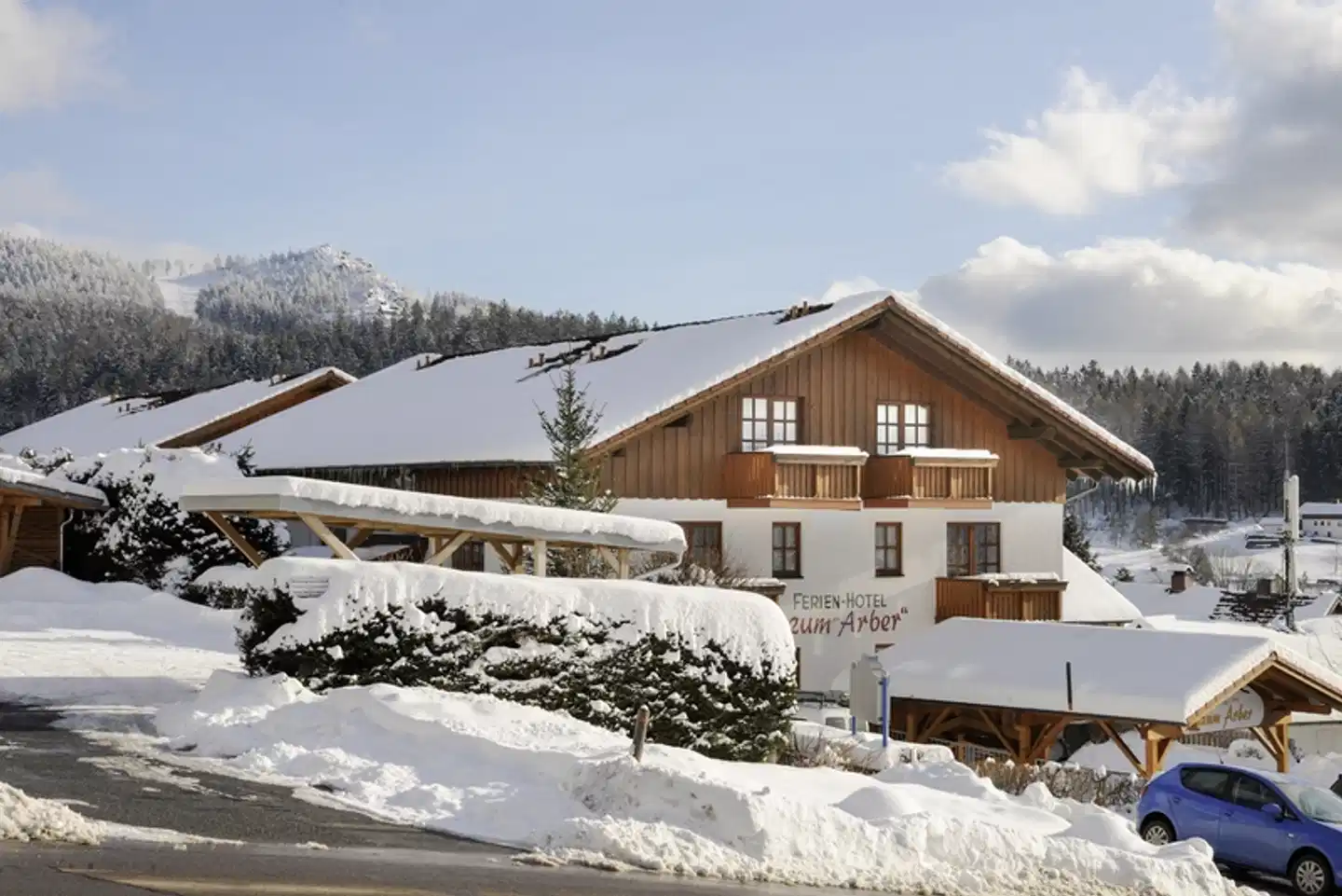 Ferien- und Aktivhotel zum Arber Aussenansicht